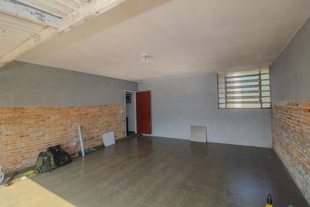 Casa à venda com 350m², 3 quartos e 2 vagas Casa à venda com 350m², 3 quartos e 2 vagasGaragem