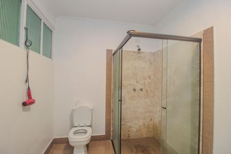 Casa à venda com 350m², 3 quartos e 2 vagas Casa à venda com 350m², 3 quartos e 2 vagasBanheiro