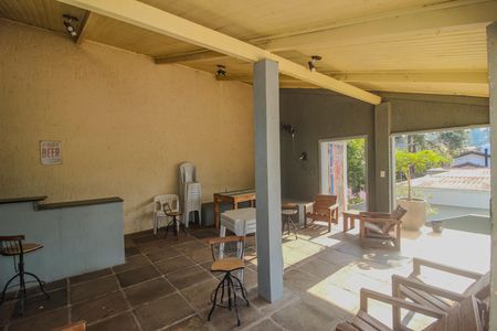 Casa à venda com 350m², 3 quartos e 2 vagas Casa à venda com 350m², 3 quartos e 2 vagasPiscina/Quintal/Churrasqueira