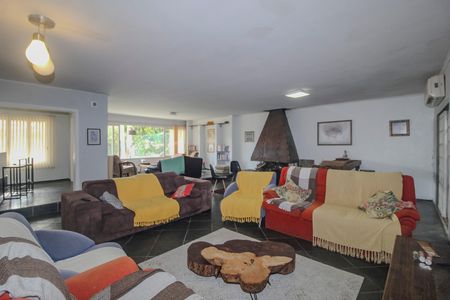 Sala de casa à venda com 3 quartos, 350m² em Vila Assunção, Porto Alegre