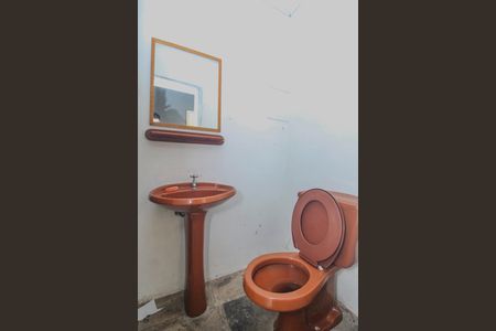 Casa à venda com 350m², 3 quartos e 2 vagas Casa à venda com 350m², 3 quartos e 2 vagasBanheiro 3