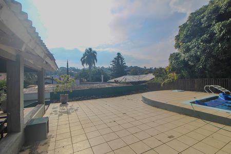 Casa à venda com 350m², 3 quartos e 2 vagas Casa à venda com 350m², 3 quartos e 2 vagasPiscina/Quintal/Churrasqueira