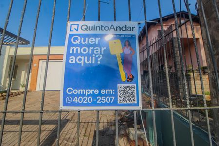 Casa à venda com 350m², 3 quartos e 2 vagas Casa à venda com 350m², 3 quartos e 2 vagasPlaca