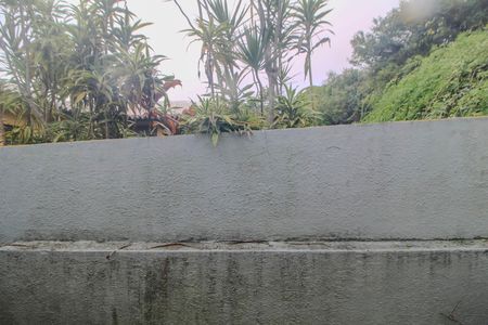 Casa à venda com 350m², 3 quartos e 2 vagas Casa à venda com 350m², 3 quartos e 2 vagasVista