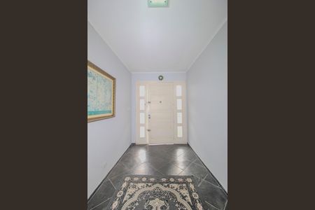 Casa à venda com 350m², 3 quartos e 2 vagas Casa à venda com 350m², 3 quartos e 2 vagasSala