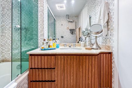 Apartamento à venda com 130m², 3 quartos e 2 vagas