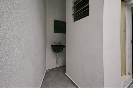 Casa para alugar com 71m², 2 quartos e 2 vagas Casa para alugar com 71m², 2 quartos e 2 vagasÁrea de Serviço