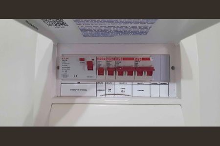 Apartamento à venda com 27m², 1 quarto e sem vaga Apartamento à venda com 27m², 1 quarto e sem vagaQuadro de Luz