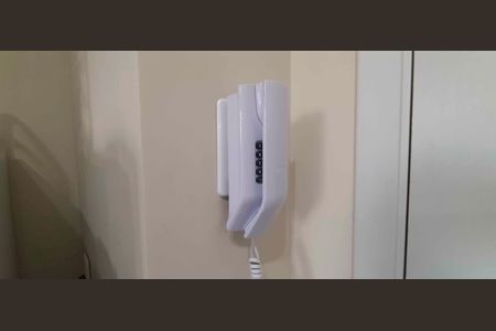 Apartamento à venda com 27m², 1 quarto e sem vaga Apartamento à venda com 27m², 1 quarto e sem vagaInterfone