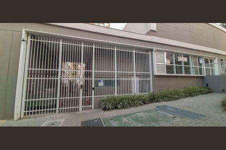 Apartamento à venda com 27m², 1 quarto e sem vaga Apartamento à venda com 27m², 1 quarto e sem vagaFachada e portaria