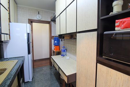 Apartamento para alugar com 75m², 2 quartos e 1 vaga Apartamento para alugar com 75m², 2 quartos e 1 vagaCozinha