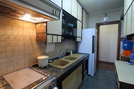 Apartamento para alugar com 75m², 2 quartos e 1 vaga Apartamento para alugar com 75m², 2 quartos e 1 vagaCozinha