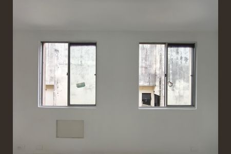Casa de condomínio à venda com 63m², 2 quartos e 1 vaga