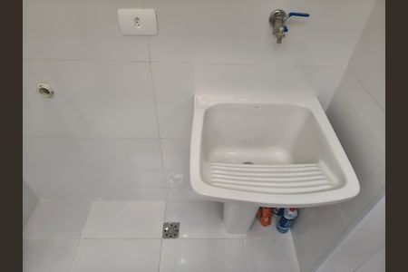 Casa de condomínio à venda com 63m², 2 quartos e 1 vaga