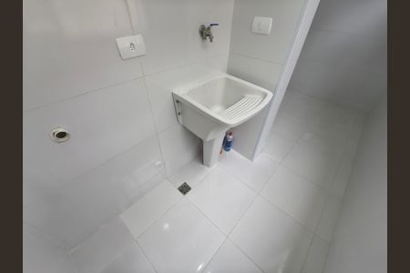 Casa de condomínio à venda com 63m², 2 quartos e 1 vaga