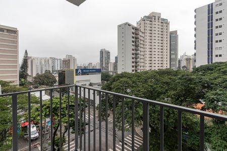 Apartamento para alugar com 27m², 1 quarto e sem vaga Apartamento para alugar com 27m², 1 quarto e sem vagaVaranda