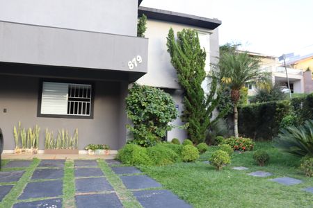 Casa de condomínio para alugar com 330m², 4 quartos e 2 vagasFachada