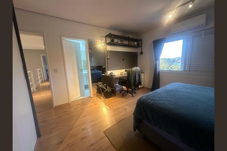 Casa de condomínio para alugar com 330m², 4 quartos e 2 vagasSuíte 3