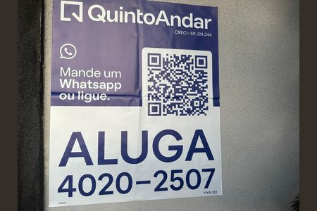 Casa de condomínio para alugar com 330m², 4 quartos e 2 vagasFachada