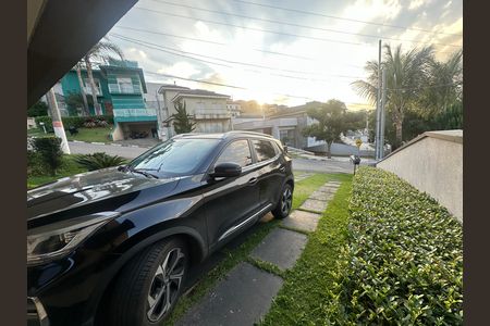 Casa de condomínio para alugar com 330m², 4 quartos e 2 vagasGaragem