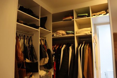 Casa de condomínio para alugar com 330m², 4 quartos e 2 vagasCloset da suíte 4