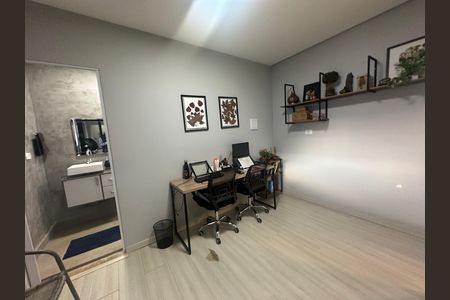 Casa de condomínio para alugar com 330m², 4 quartos e 2 vagasSuíte 1