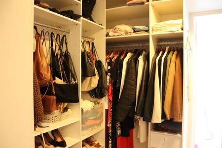 Casa de condomínio para alugar com 330m², 4 quartos e 2 vagasCloset da suíte 4