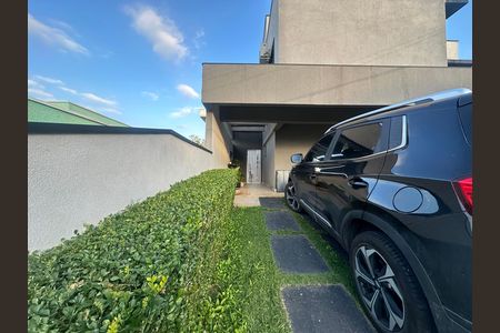 Casa de condomínio para alugar com 330m², 4 quartos e 2 vagasGaragem