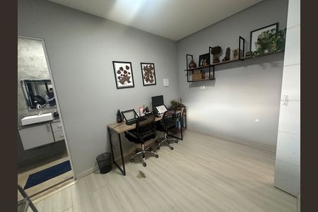 Casa de condomínio para alugar com 330m², 4 quartos e 2 vagasSuíte 1