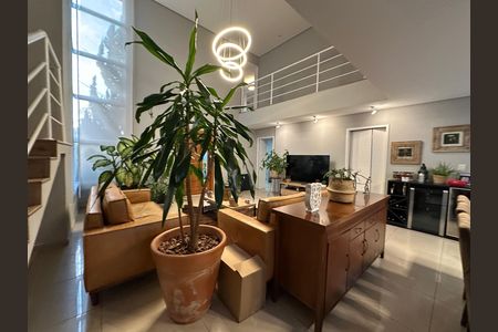Casa de condomínio para alugar com 330m², 4 quartos e 2 vagasSala