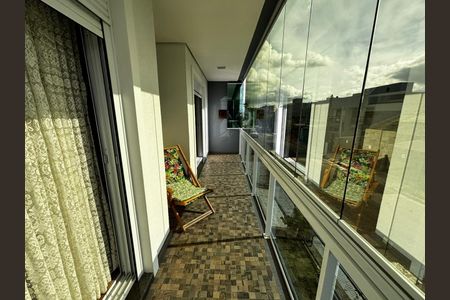 Casa para alugar com 200m², 3 quartos e 3 vagasVaranda