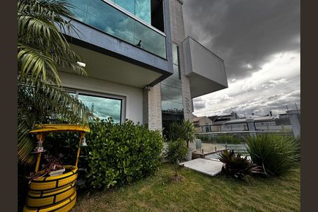 Casa para alugar com 200m², 3 quartos e 3 vagasVaranda