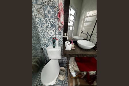 Casa para alugar com 200m², 3 quartos e 3 vagasBanheiro 1
