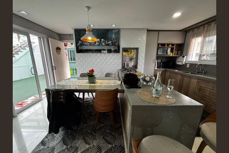 Casa para alugar com 200m², 3 quartos e 3 vagasCozinha