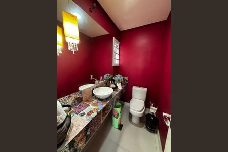 Casa para alugar com 200m², 3 quartos e 3 vagasLavabo 
