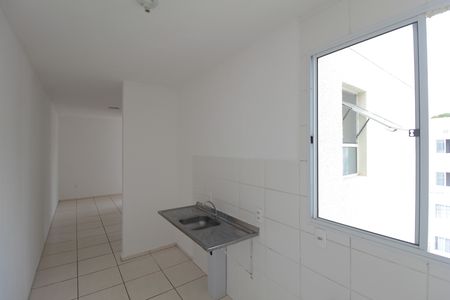 Apartamento à venda com 42m², 2 quartos e 1 vagaCozinha e Área de Serviço