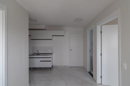 Apartamento para alugar com 34m², 2 quartos e sem vaga Apartamento para alugar com 34m², 2 quartos e sem vagaSala/Cozinha/Área de Serviço
