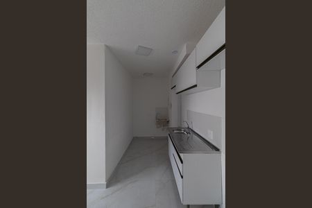 Sala/Cozinha/Área de Serviço  de apartamento para alugar com 2 quartos, 34m² em Vila Silvia, São Paulo