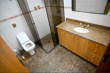 Casa para alugar com 200m², 3 quartos e 2 vagasBanheiro Social