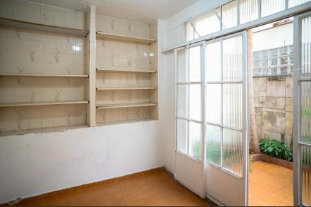 Casa para alugar com 200m², 3 quartos e 2 vagasDepósito