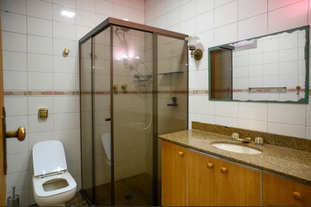 Casa para alugar com 200m², 3 quartos e 2 vagasBanheiro Social