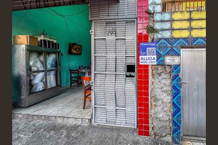 Casa para alugar com 55m², 1 quarto e sem vagaPlaca Instalada na Fachada