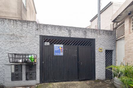 Casa para alugar com 30m², 1 quarto e sem vaga Casa para alugar com 30m², 1 quarto e sem vagaFachada