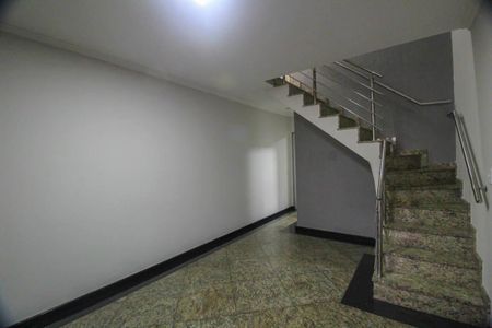 Sala de casa à venda com 2 quartos, 158m² em Vila Antonieta, São Paulo