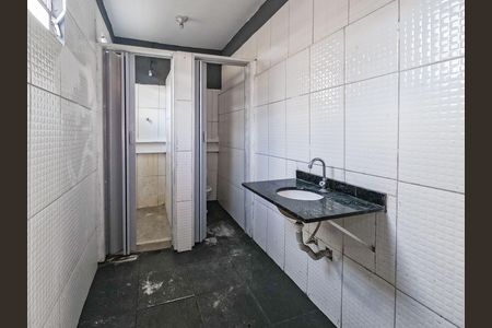 Banheiro da Suíte de casa para alugar com 2 quartos, 90m² em Parque Monteiro Soares, São Paulo