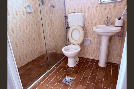 Banheiro  de apartamento para alugar com 2 quartos, 60m² em Serra, Belo Horizonte