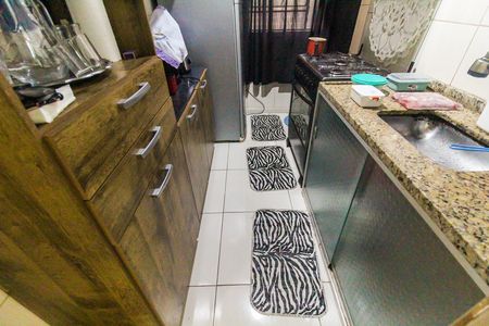 Apartamento à venda com 42m², 2 quartos e 1 vaga Apartamento à venda com 42m², 2 quartos e 1 vagaCozinha e Área de Serviço