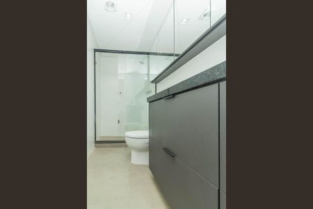 Banheiro de kitnet/studio para alugar com 1 quarto, 41m² em Protásio Alves, Porto Alegre