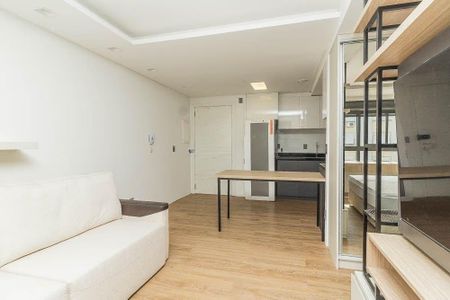 Sala de kitnet/studio para alugar com 1 quarto, 41m² em Protásio Alves, Porto Alegre