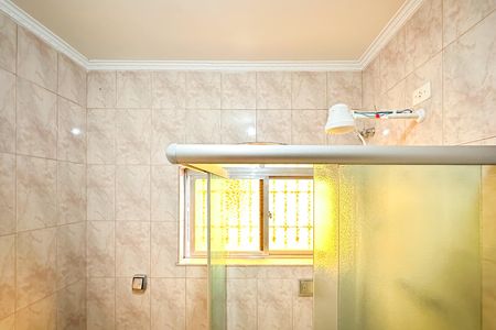 Casa à venda com 166m², 3 quartos e 2 vagas Casa à venda com 166m², 3 quartos e 2 vagasBanheiro Social